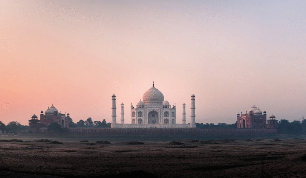 Agra Paryatan sthal